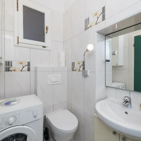 Riva Apartment