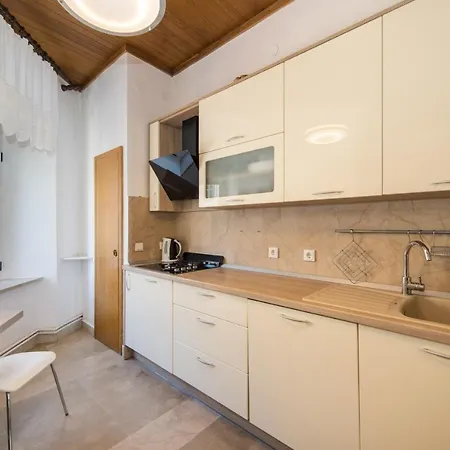 Apartment Riva Makarska